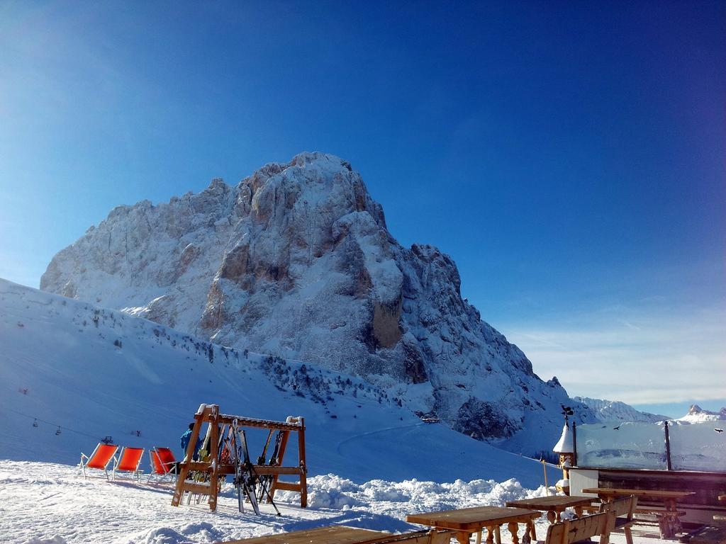 Hotel Garni Mezdi Santa Cristina Val Gardena Exterior foto